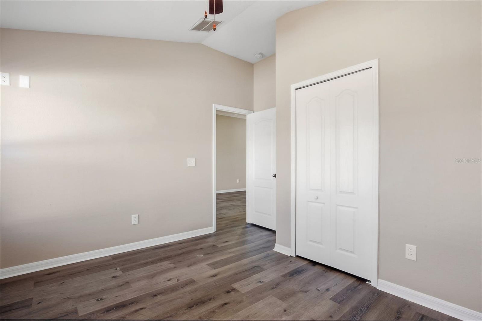 Image 35 of 44 For 18933 New Passage Boulevard