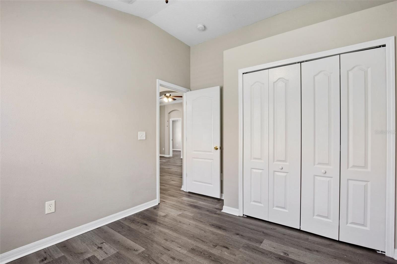 Image 37 of 44 For 18933 New Passage Boulevard