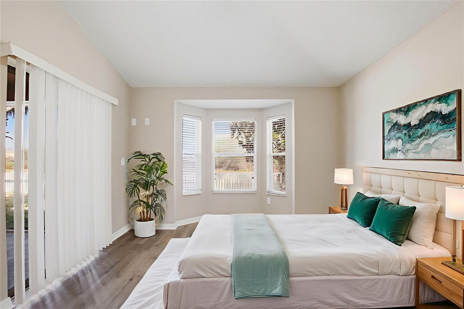 Image 4 of 44 For 18933 New Passage Boulevard