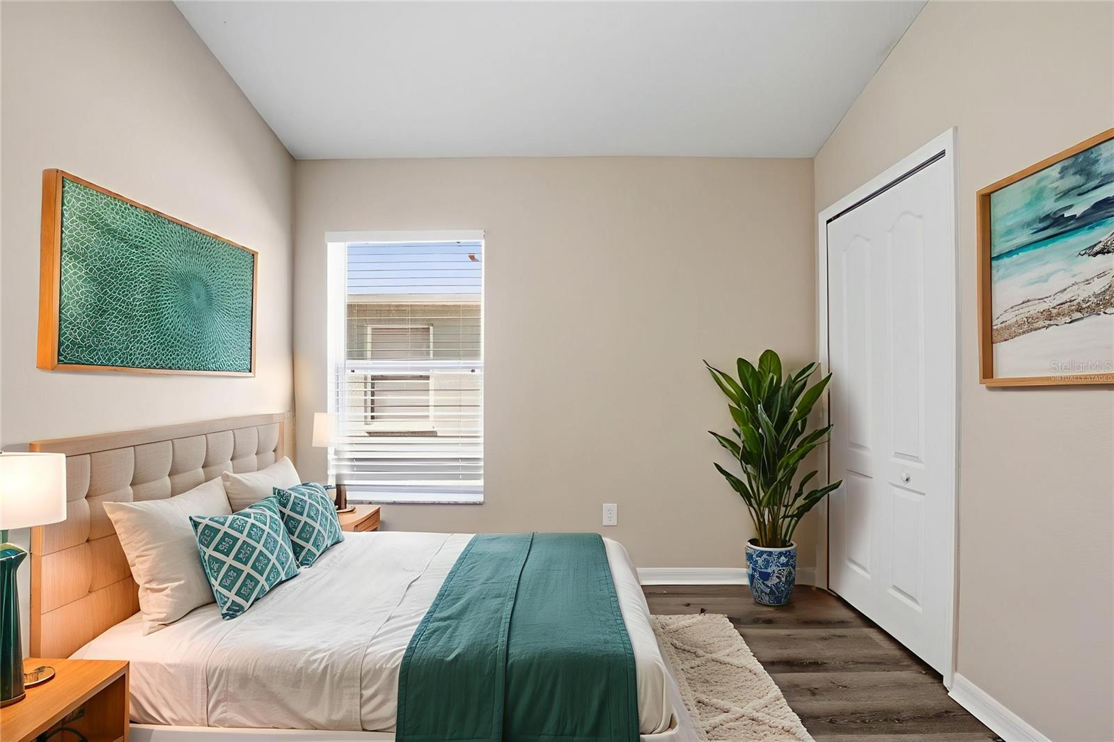 Image 6 of 44 For 18933 New Passage Boulevard