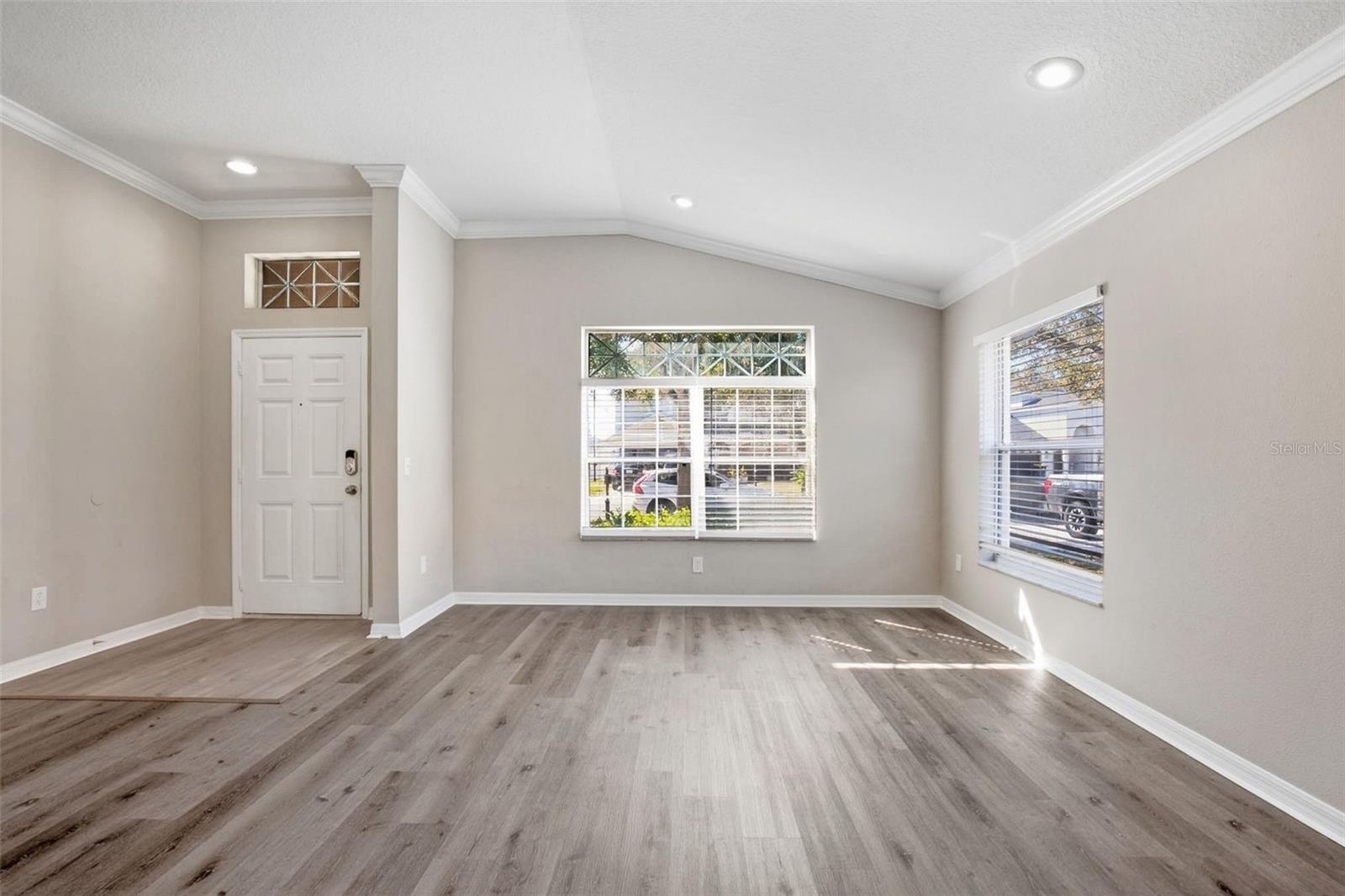 Image 7 of 44 For 18933 New Passage Boulevard