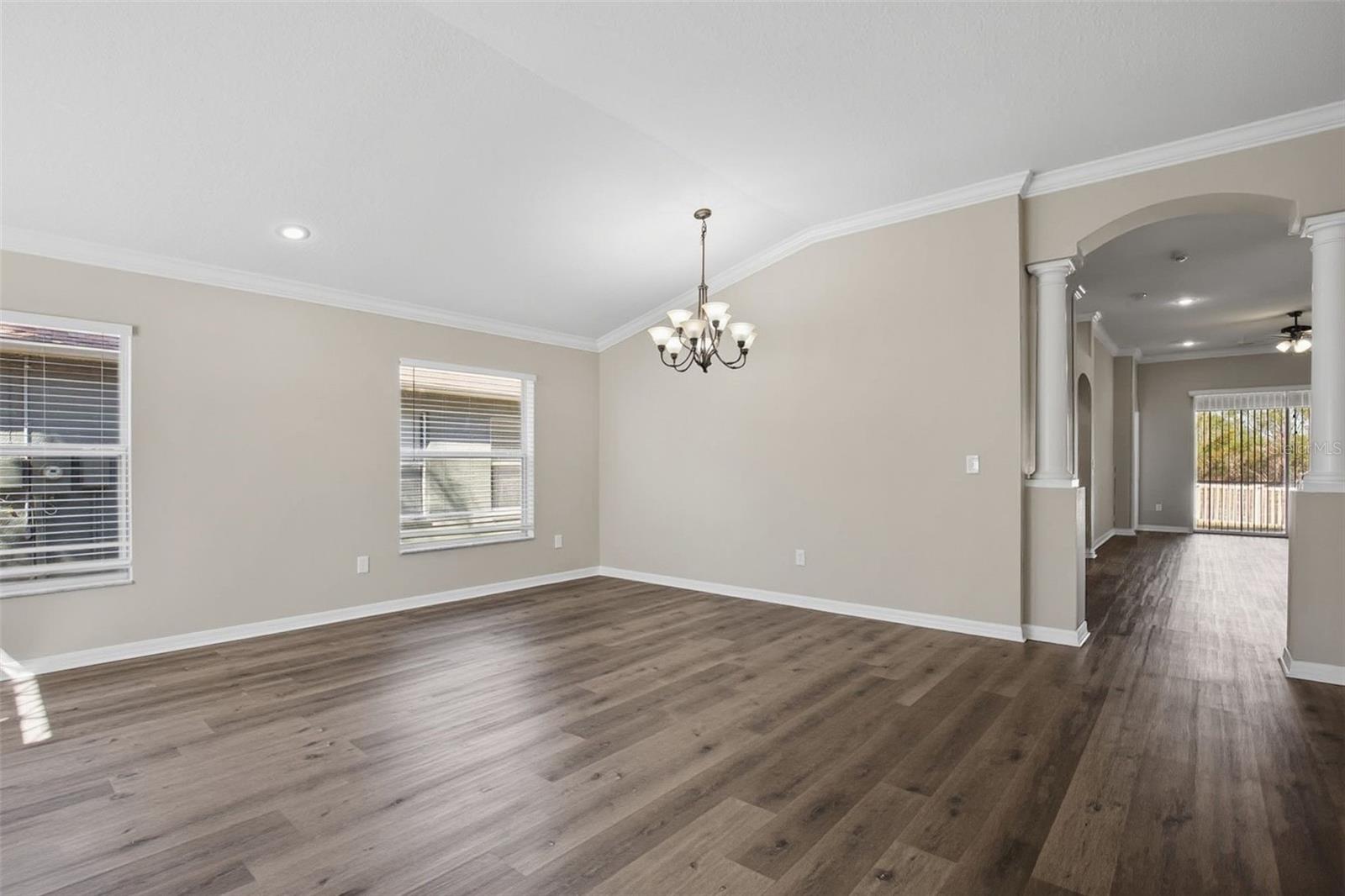 Image 9 of 44 For 18933 New Passage Boulevard