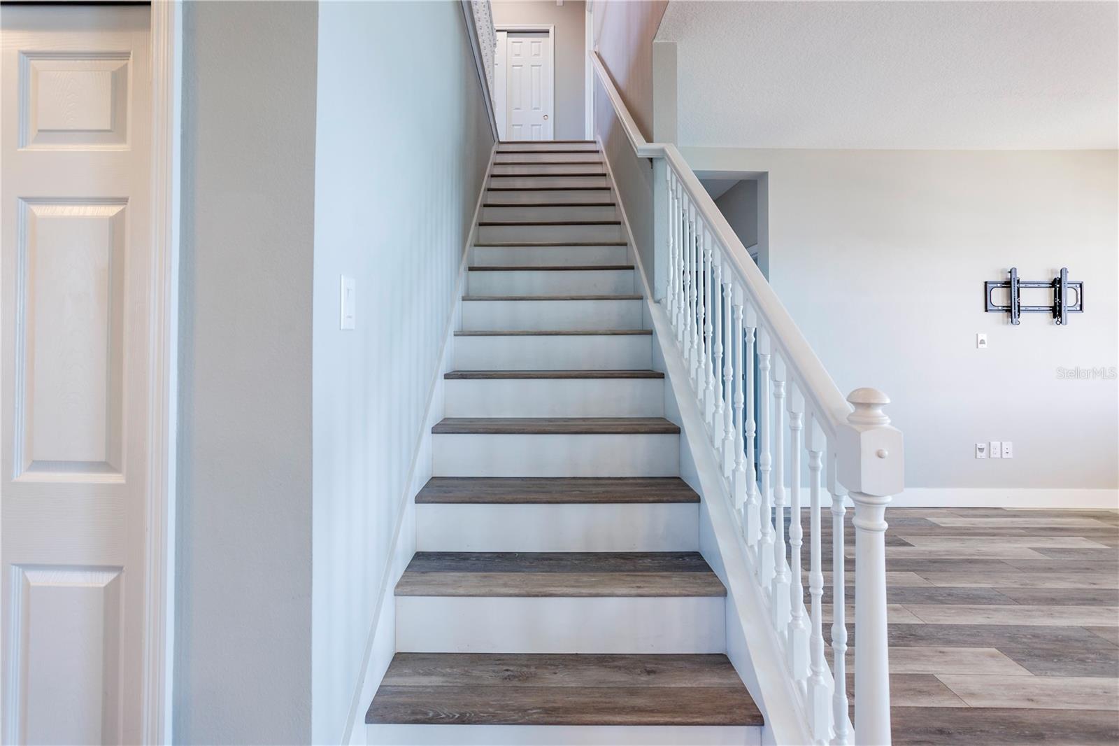 Image 25 of 43 For 403 Blue Cypress Drive