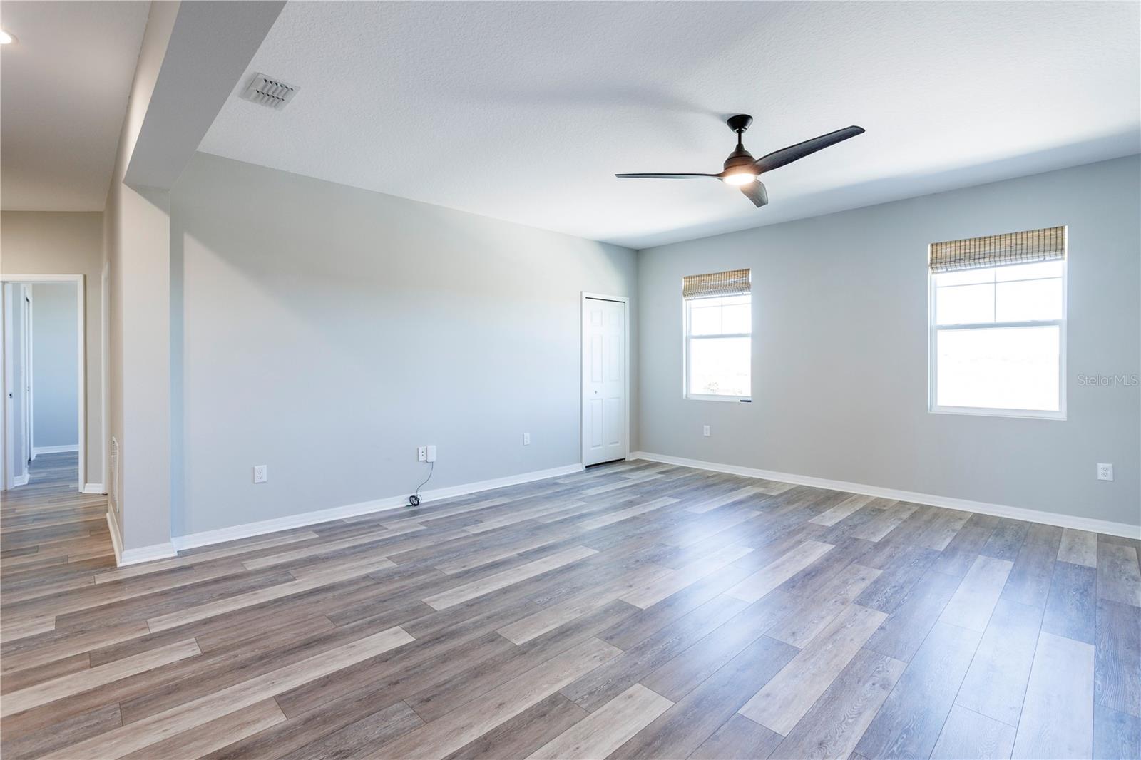 Image 26 of 43 For 403 Blue Cypress Drive