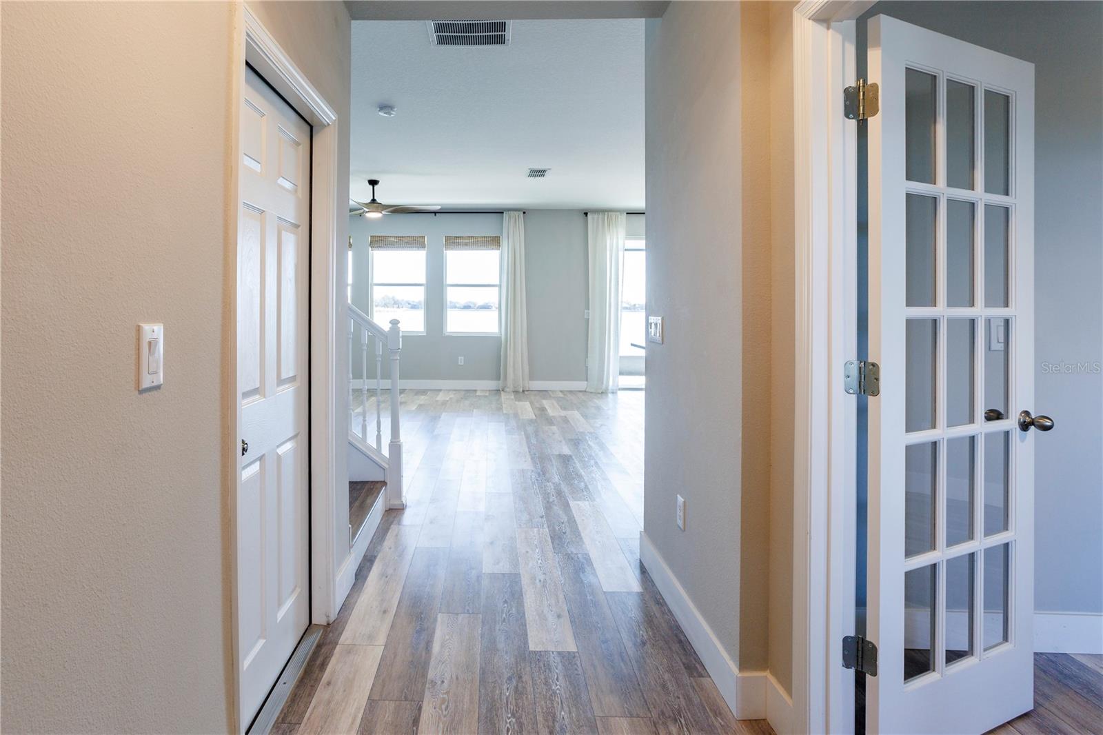 Image 8 of 43 For 403 Blue Cypress Drive