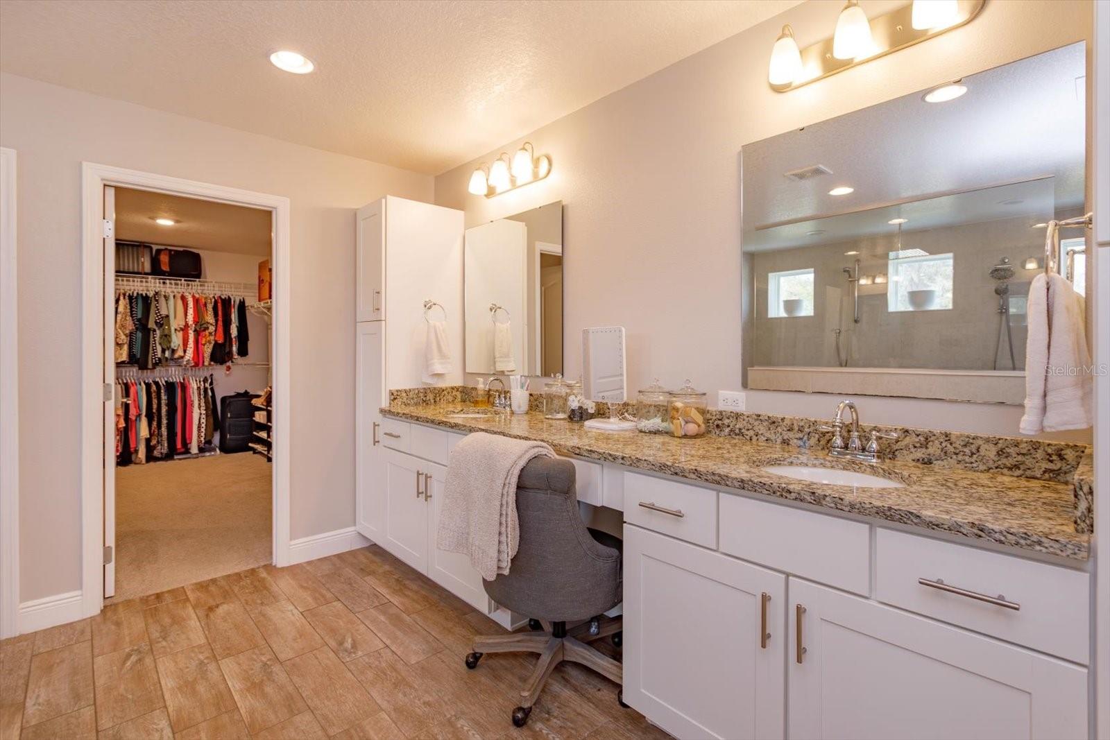 Image 22 of 49 For 30339 Plymouth Creek Circle