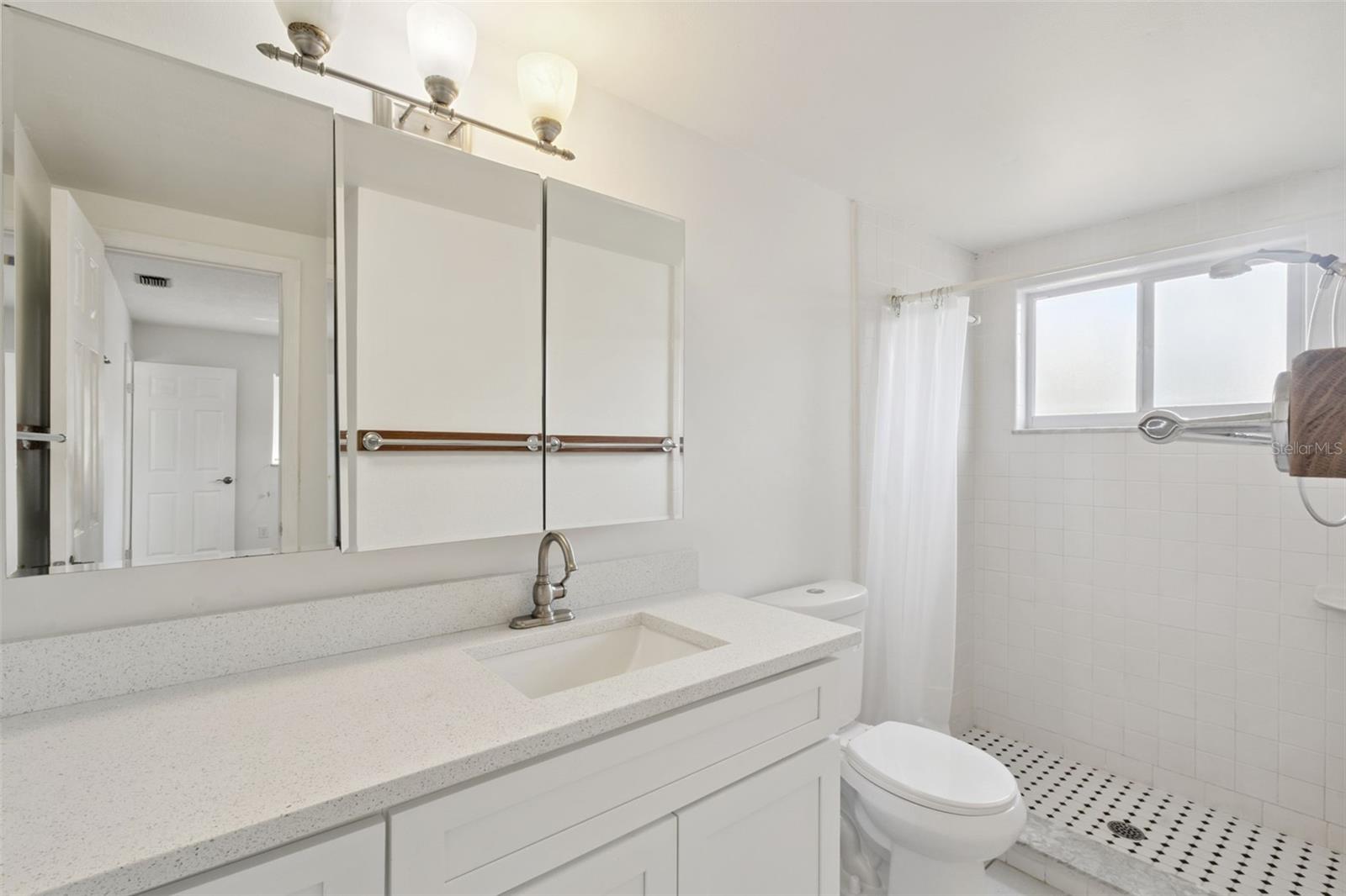 Image 20 of 26 For 2632 Talbot Road