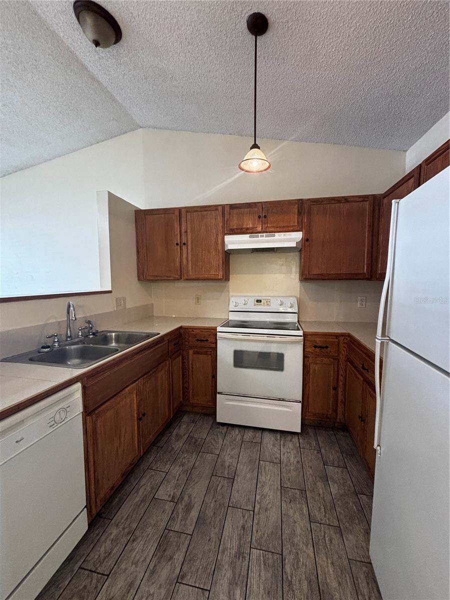 Image 9 of 23 For 1209 Roma Court