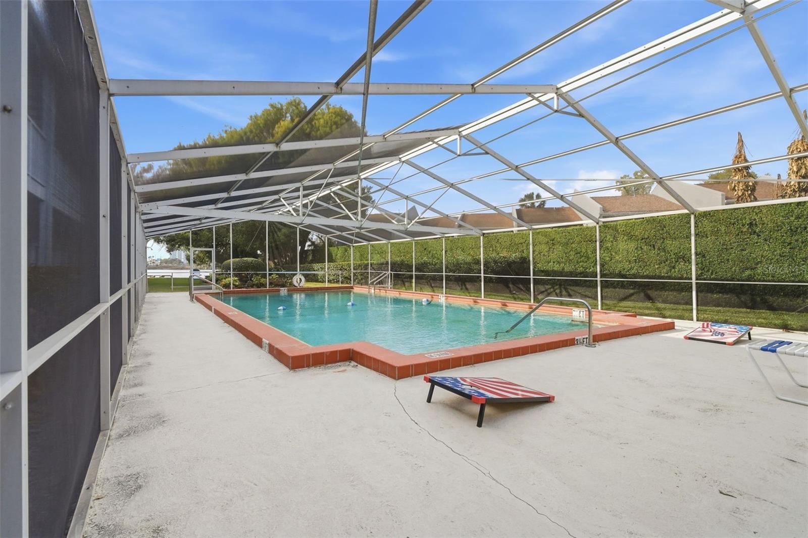 Image 16 of 47 For 320 Lakeview Street 123