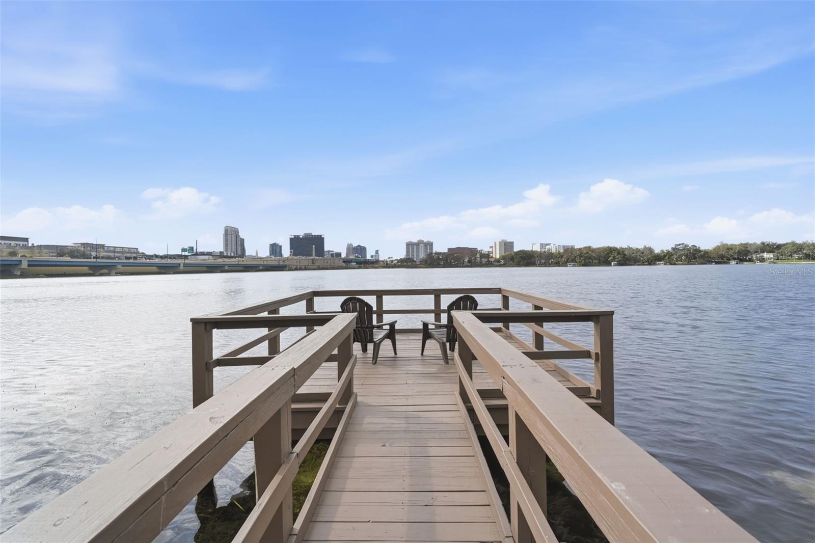 Image 19 of 47 For 320 Lakeview Street 123