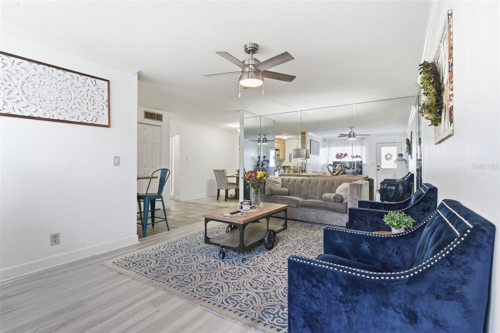 Image 26 of 47 For 320 Lakeview Street 123