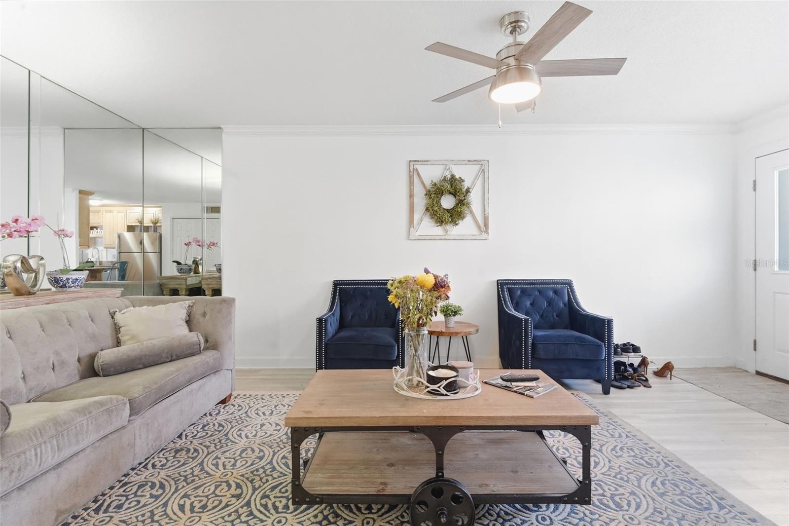 Image 28 of 47 For 320 Lakeview Street 123