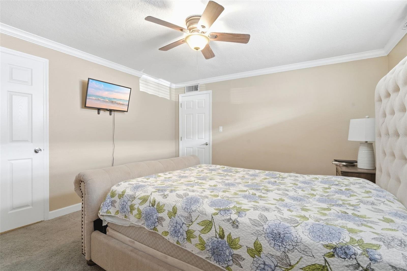 Image 39 of 47 For 320 Lakeview Street 123