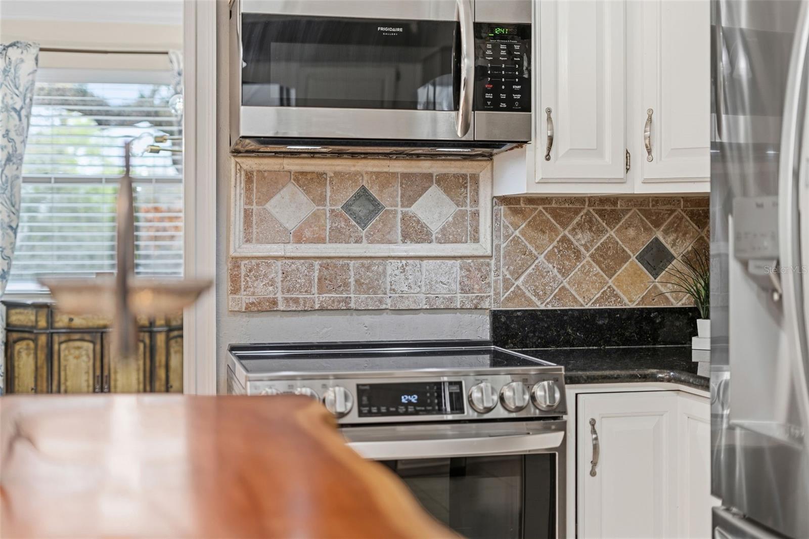 Image 16 of 46 For 748 Oak Drive