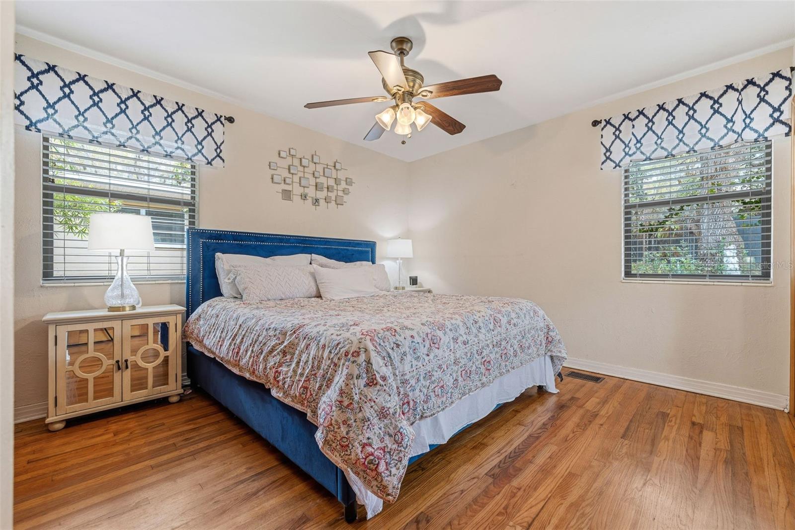 Image 22 of 46 For 748 Oak Drive