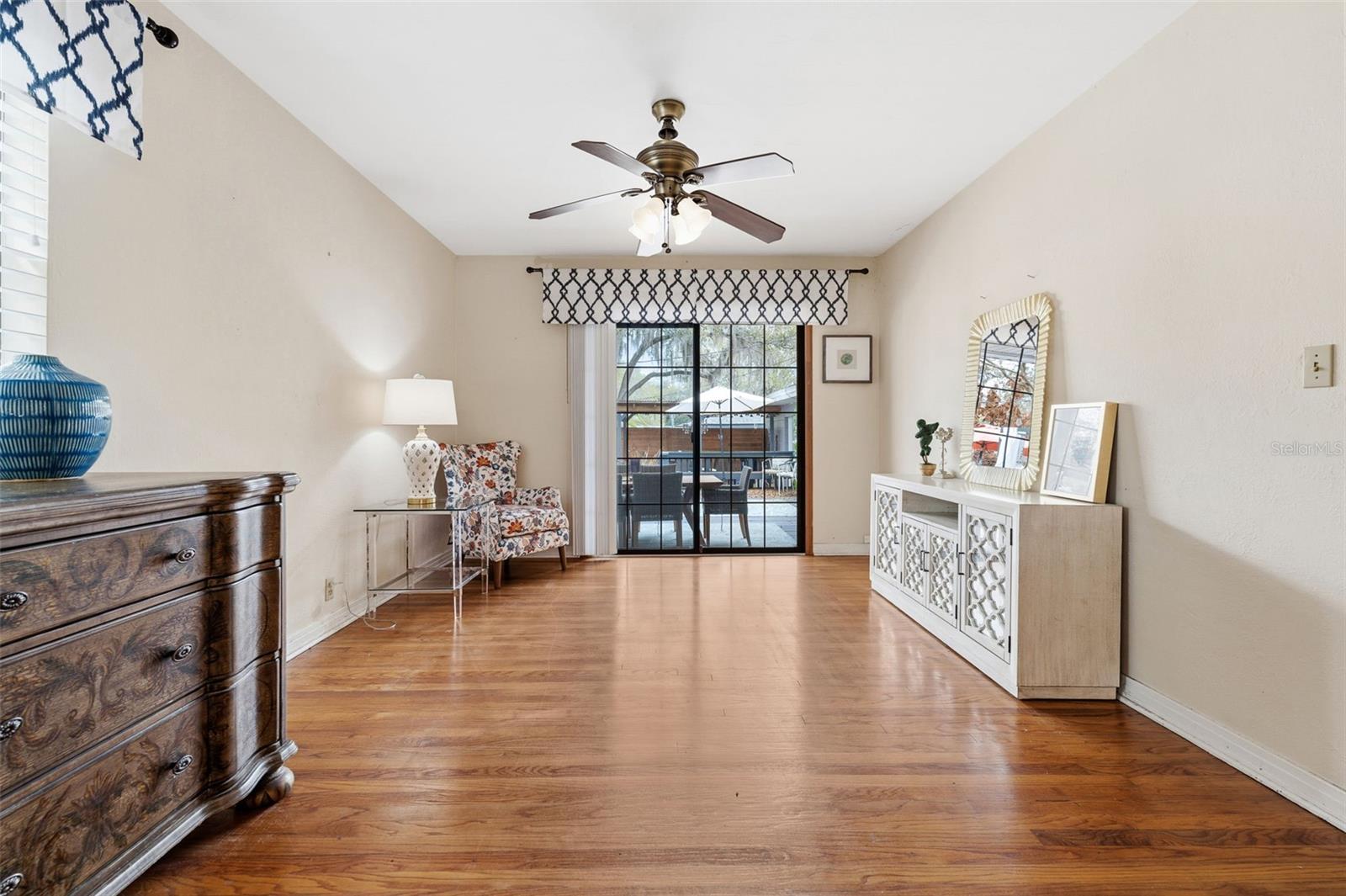 Image 31 of 46 For 748 Oak Drive