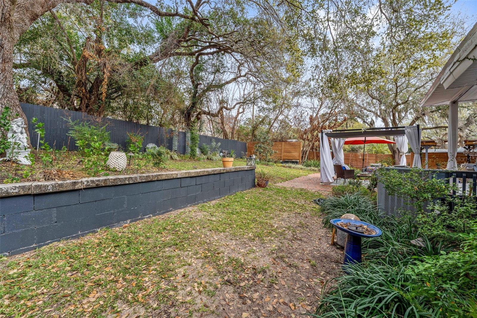 Image 40 of 46 For 748 Oak Drive