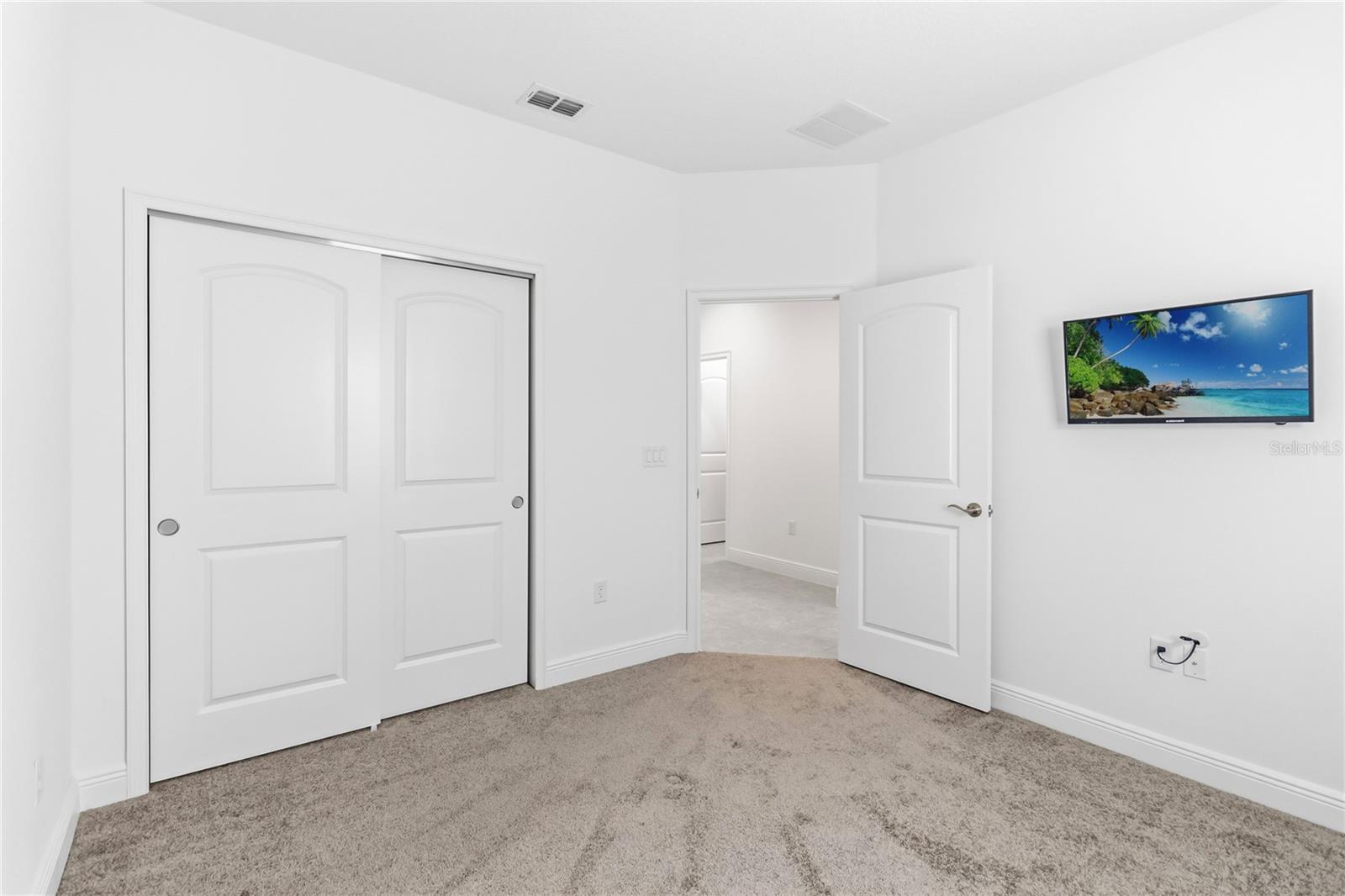 Image 16 of 36 For 3100 Crispin Circle