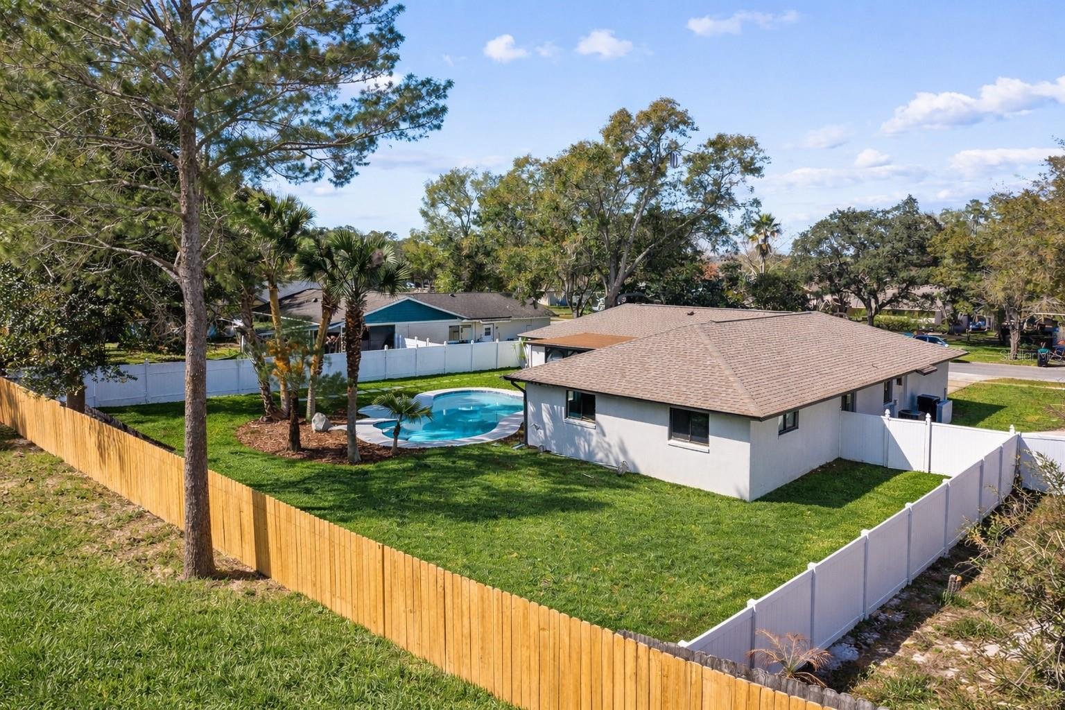 Image 10 of 59 For 9528 Lake Douglas Place