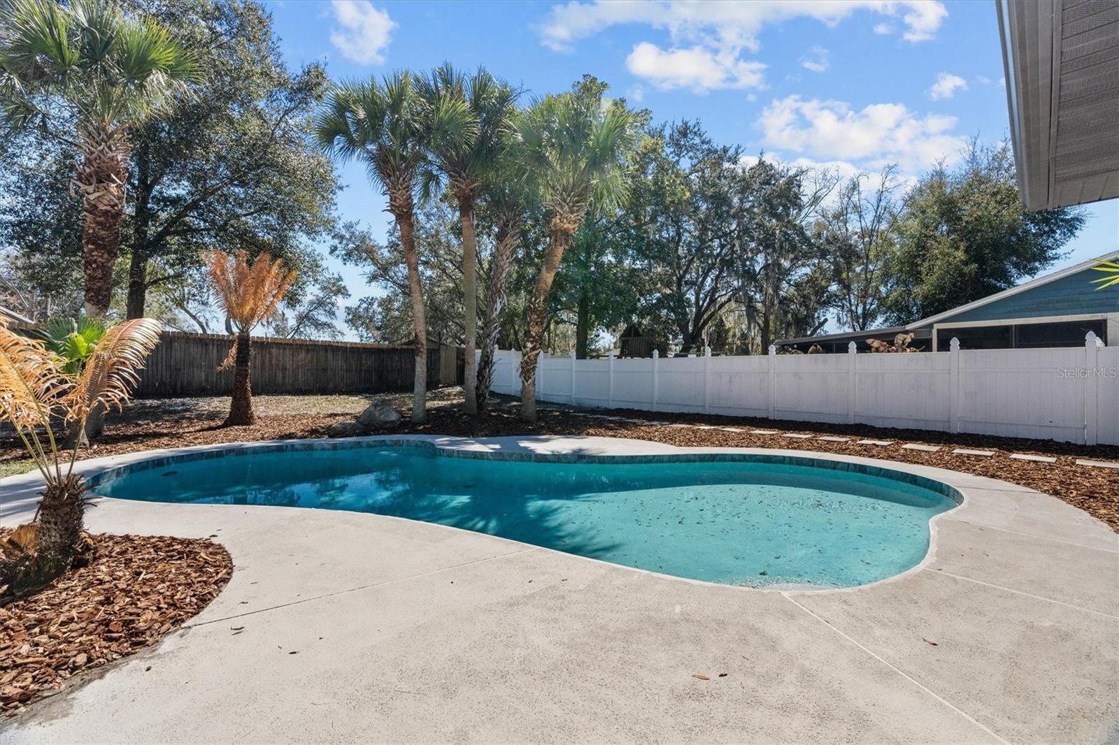 Image 9 of 59 For 9528 Lake Douglas Place