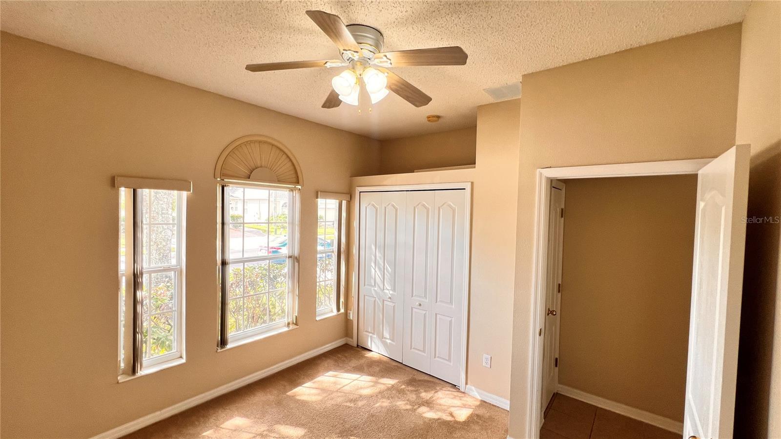 Image 17 of 34 For 9906 Shadow Creek Drive