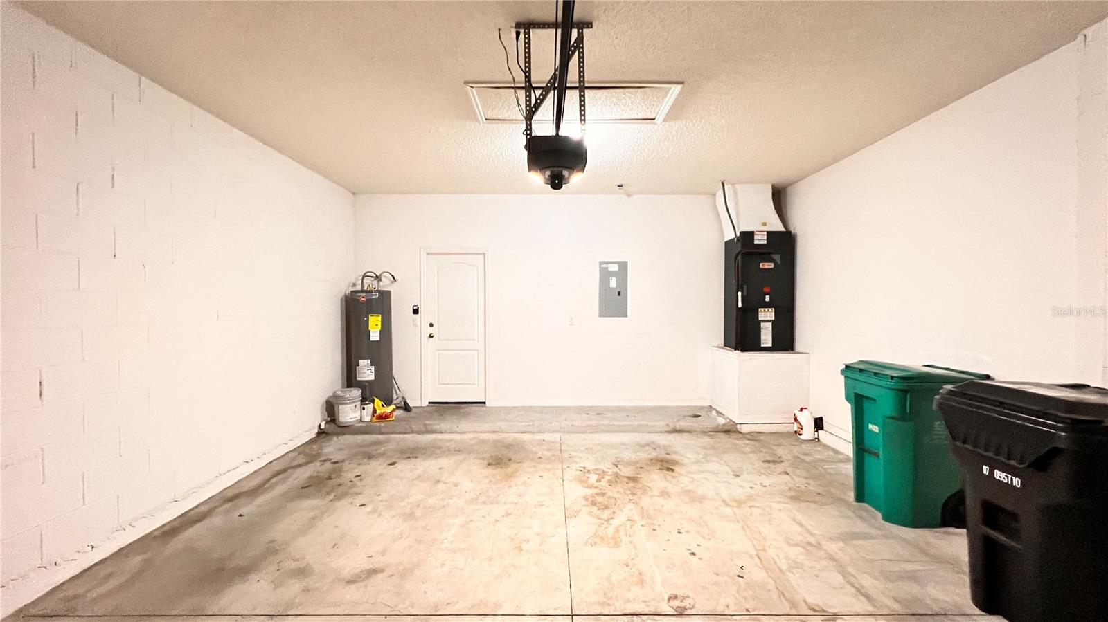 Image 31 of 34 For 9906 Shadow Creek Drive