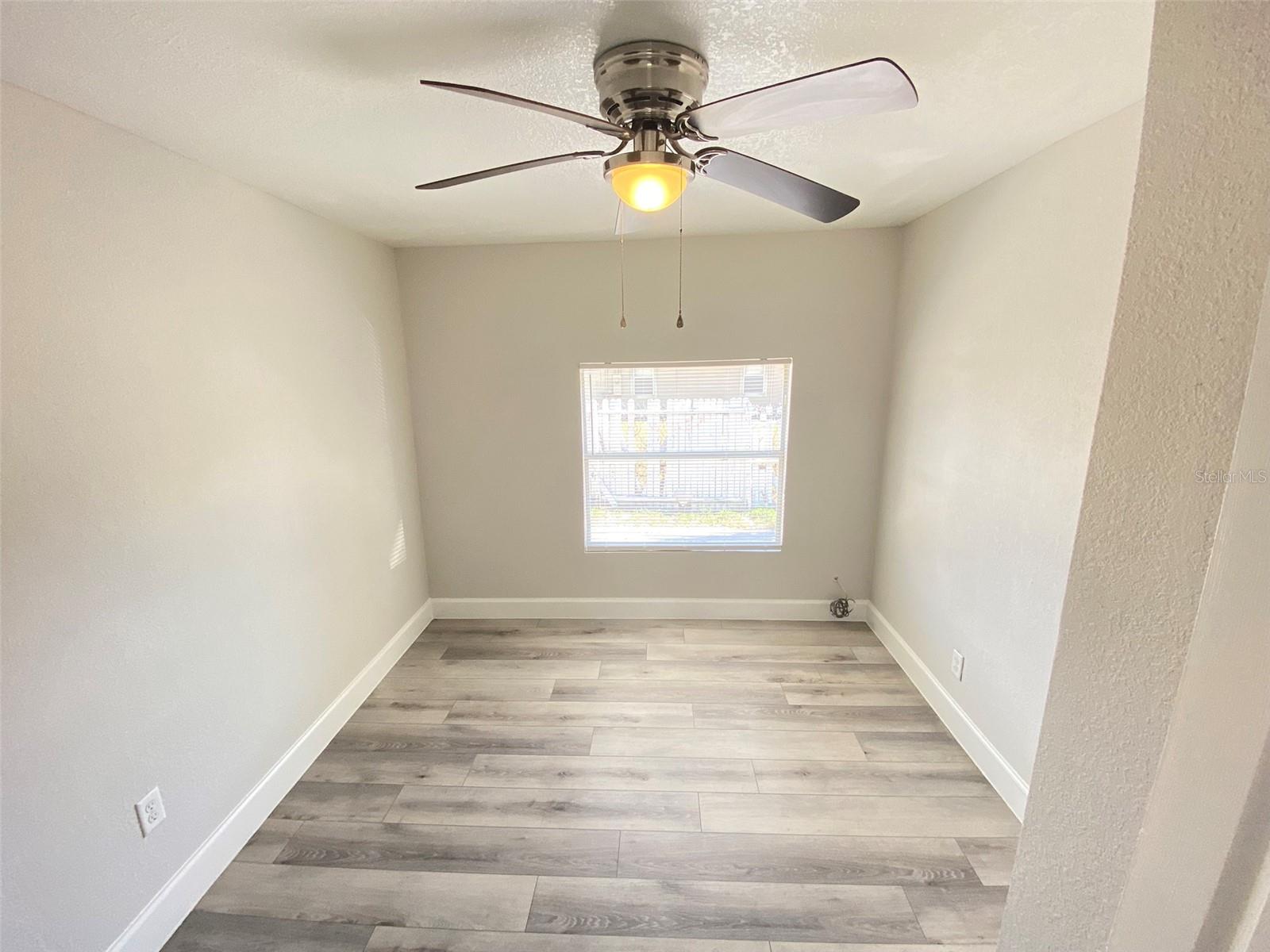 Image 13 of 22 For 812 Livingston Street A