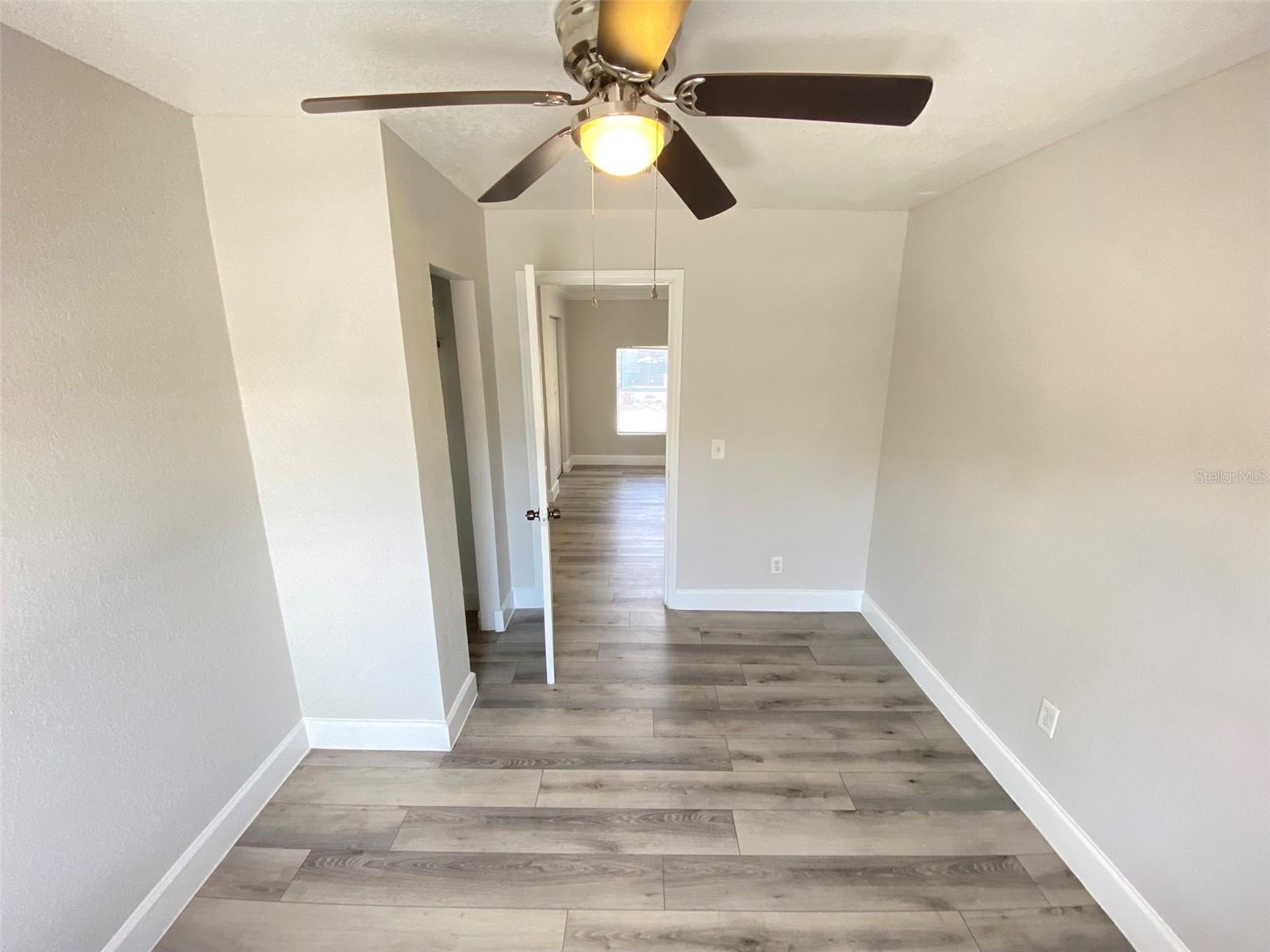 Image 14 of 22 For 812 Livingston Street A