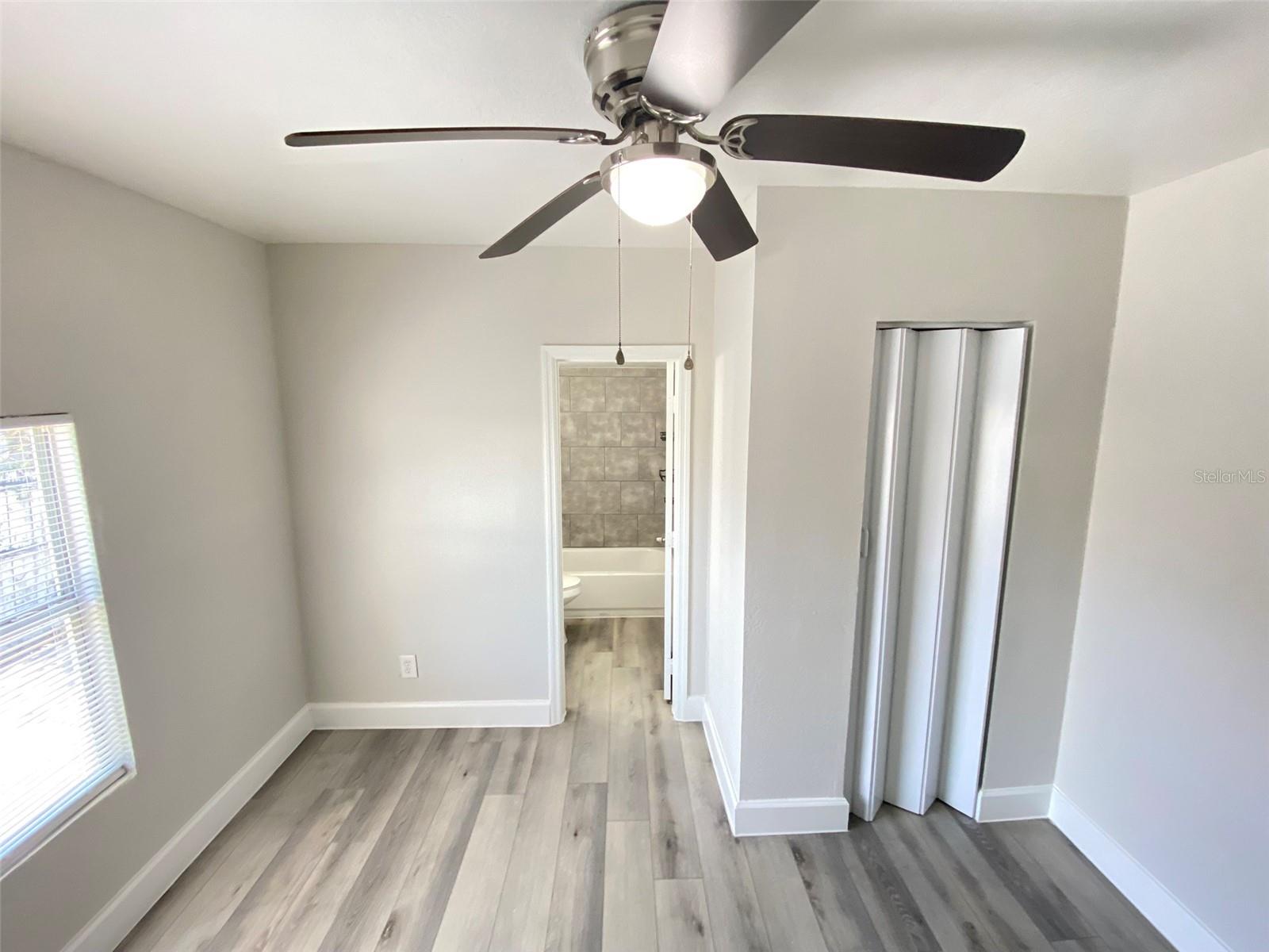 Image 17 of 22 For 812 Livingston Street A