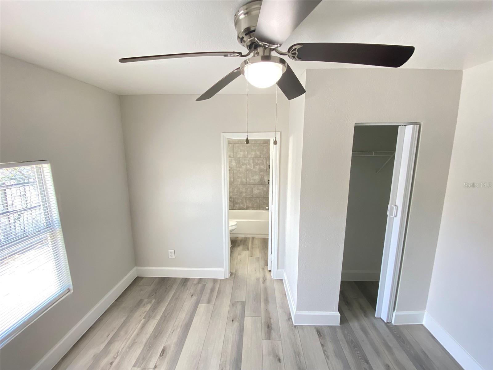 Image 18 of 22 For 812 Livingston Street A