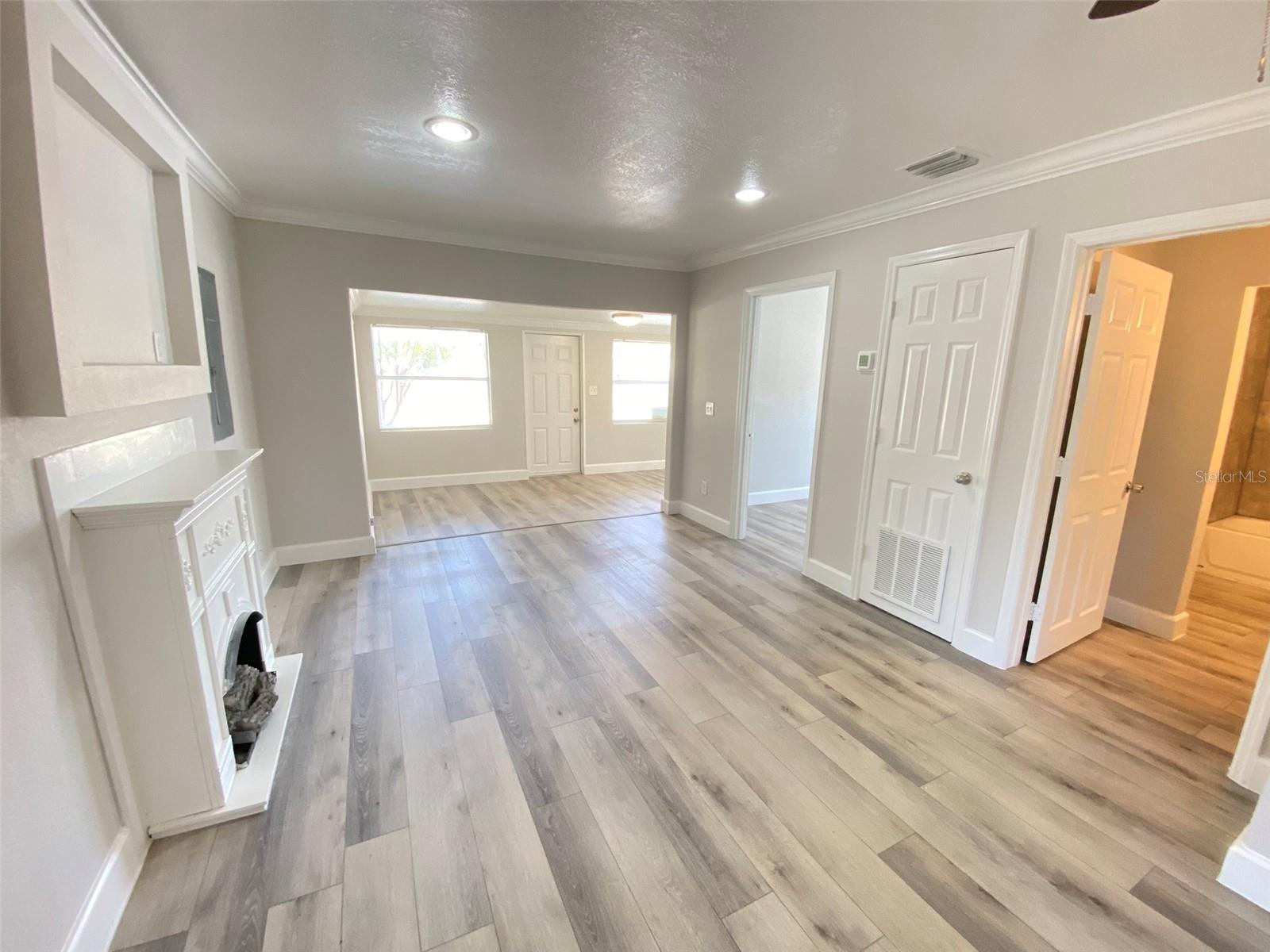 Image 6 of 22 For 812 Livingston Street A