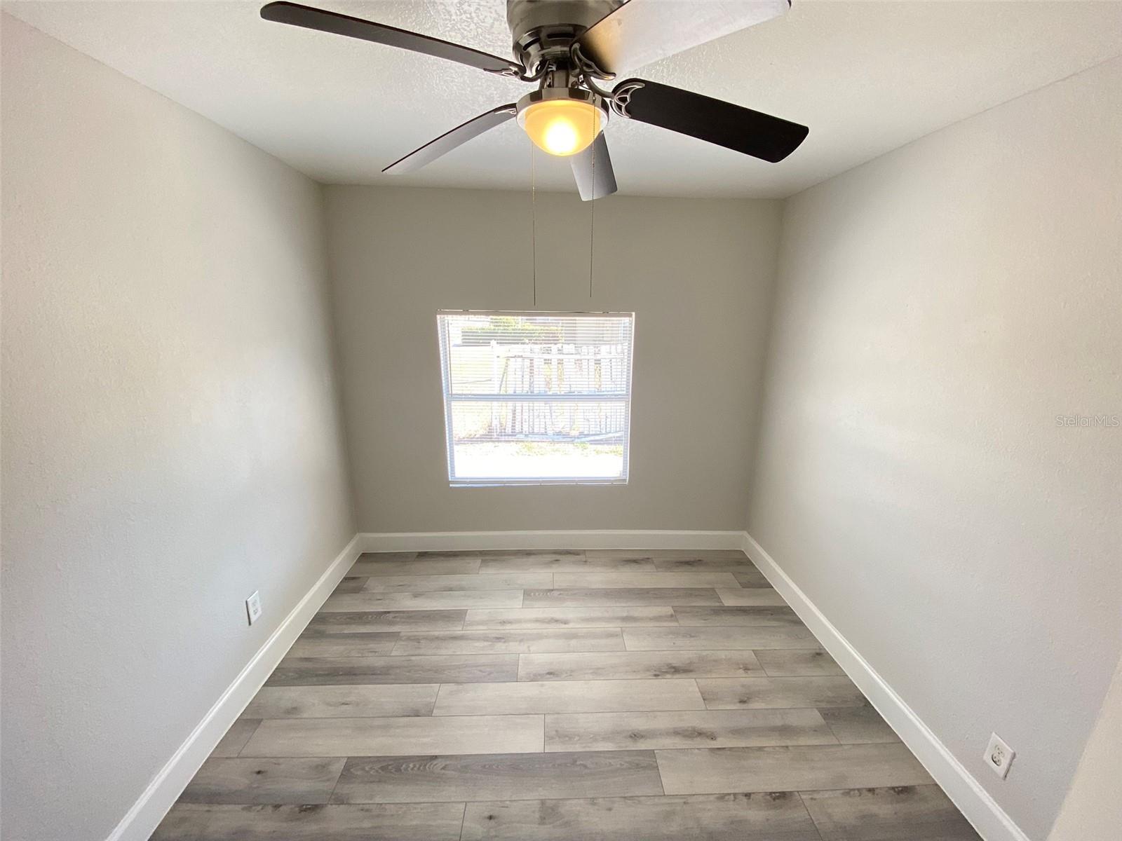 Image 7 of 22 For 812 Livingston Street A