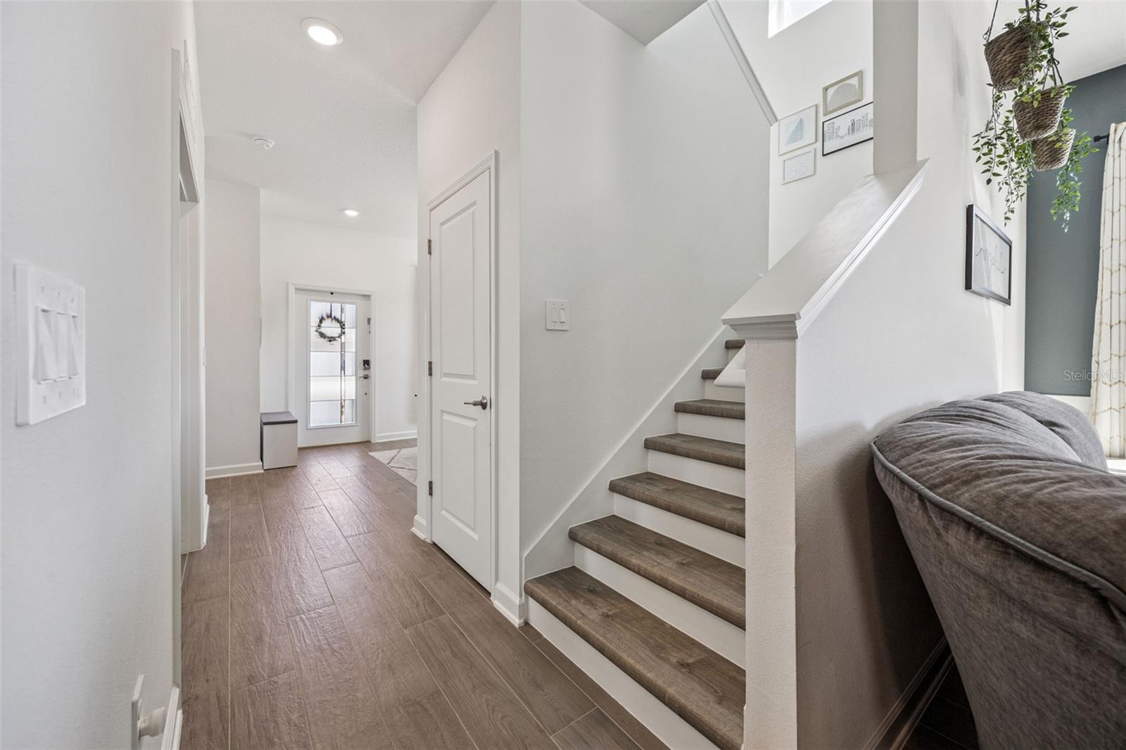 Image 10 of 52 For 11878 Language Way