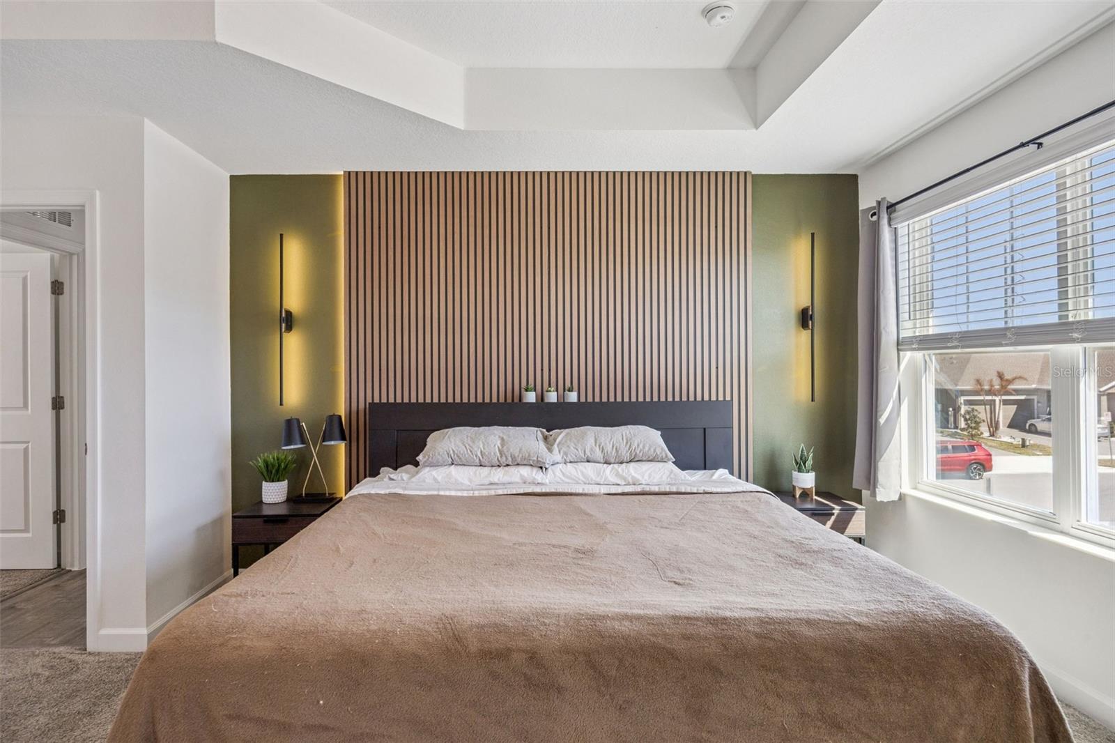 Image 12 of 52 For 11878 Language Way