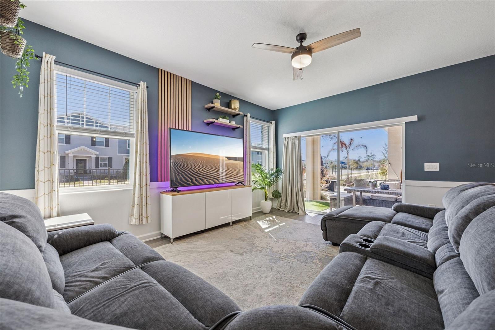 Image 3 of 52 For 11878 Language Way