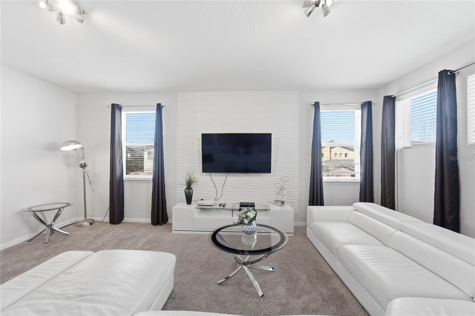 Image 24 of 55 For 9013 Egret Mills Terrace