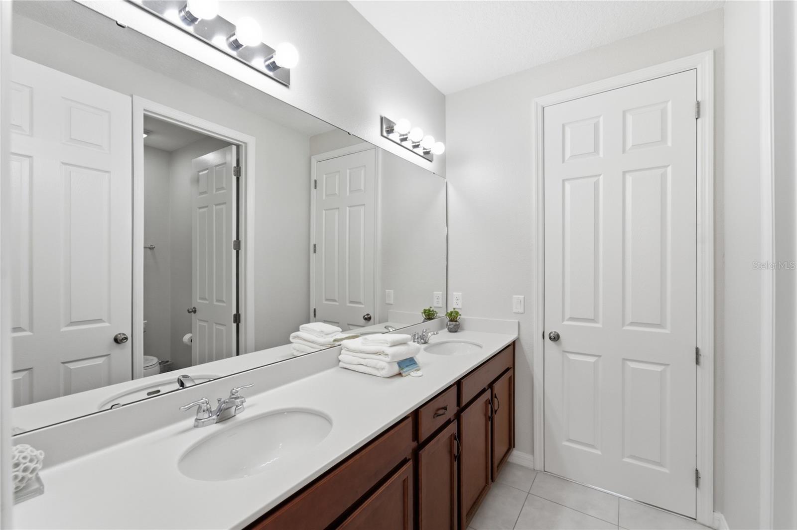 Image 27 of 55 For 9013 Egret Mills Terrace