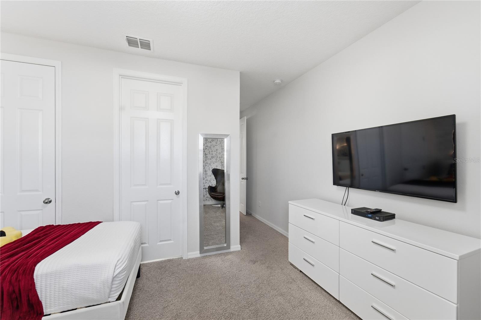 Image 30 of 55 For 9013 Egret Mills Terrace