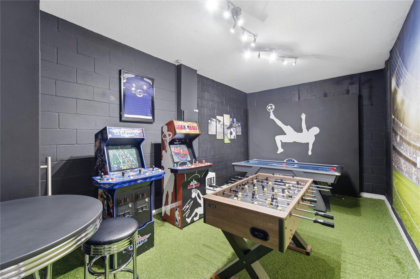 Image 45 of 55 For 9013 Egret Mills Terrace