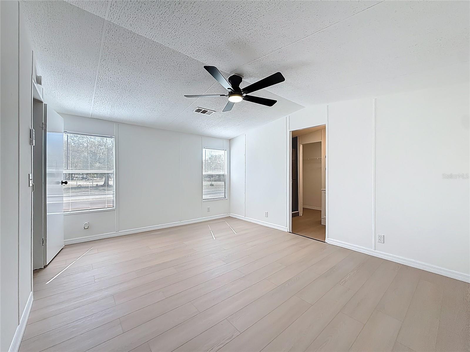 Image 13 of 62 For 9421 Costine Meadows Drive