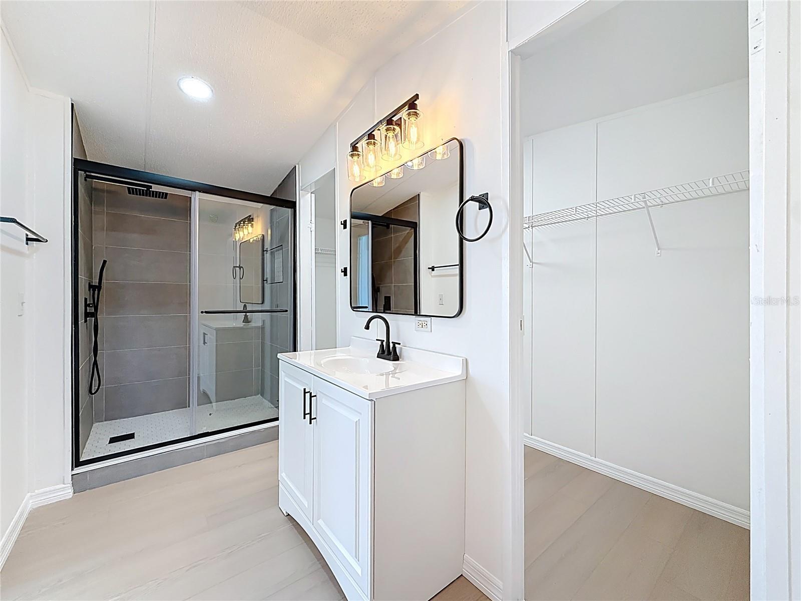 Image 17 of 62 For 9421 Costine Meadows Drive