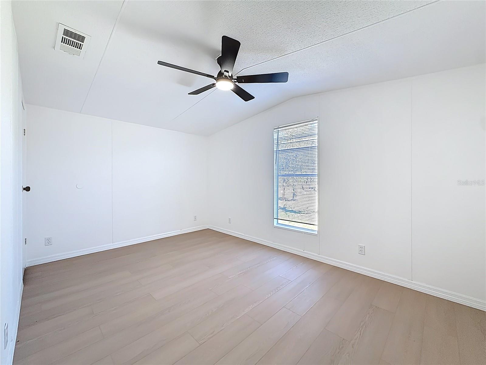 Image 31 of 62 For 9421 Costine Meadows Drive