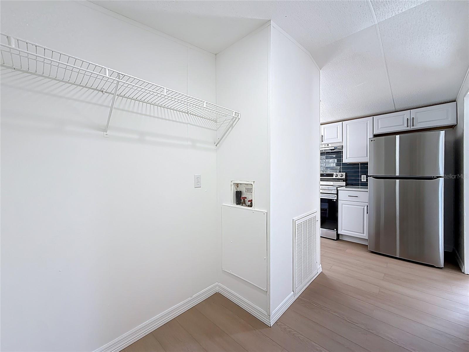 Image 33 of 62 For 9421 Costine Meadows Drive