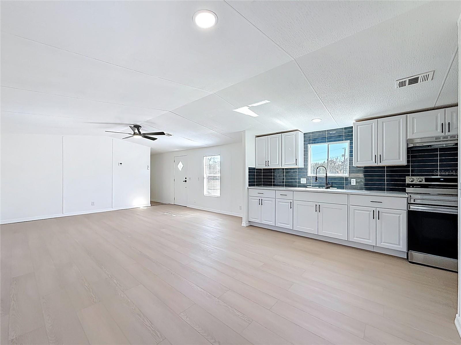 Image 9 of 62 For 9421 Costine Meadows Drive