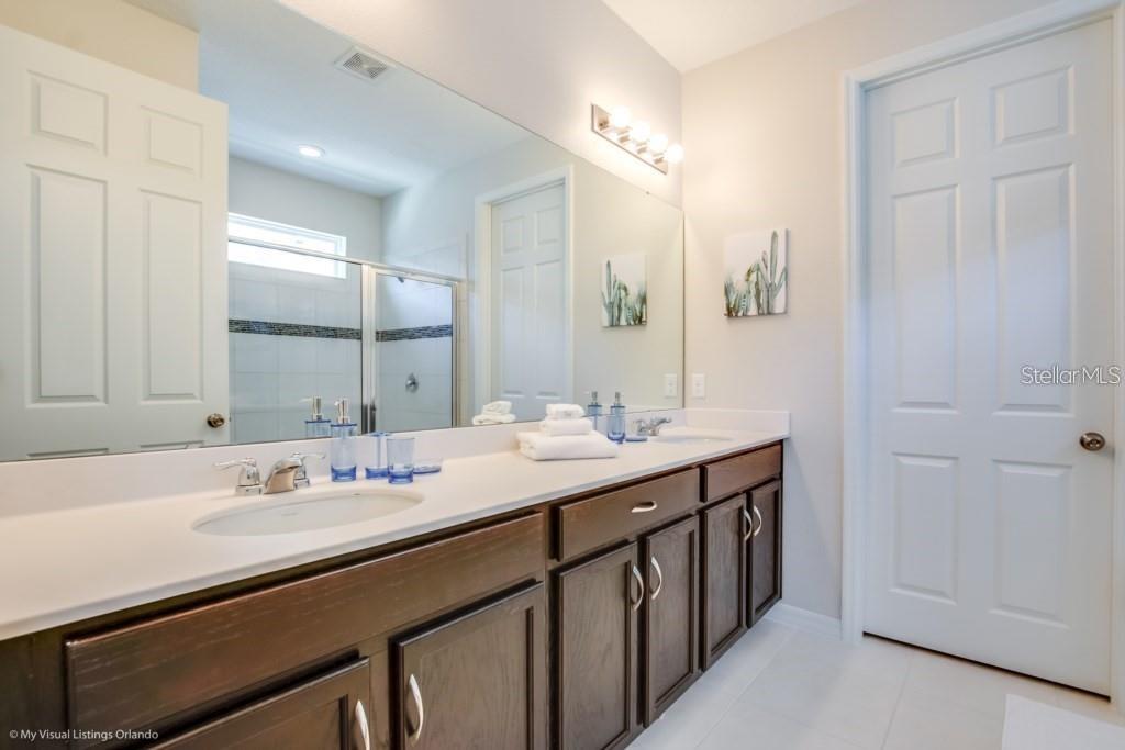 Image 15 of 60 For 9031 Pelican Cove Trace