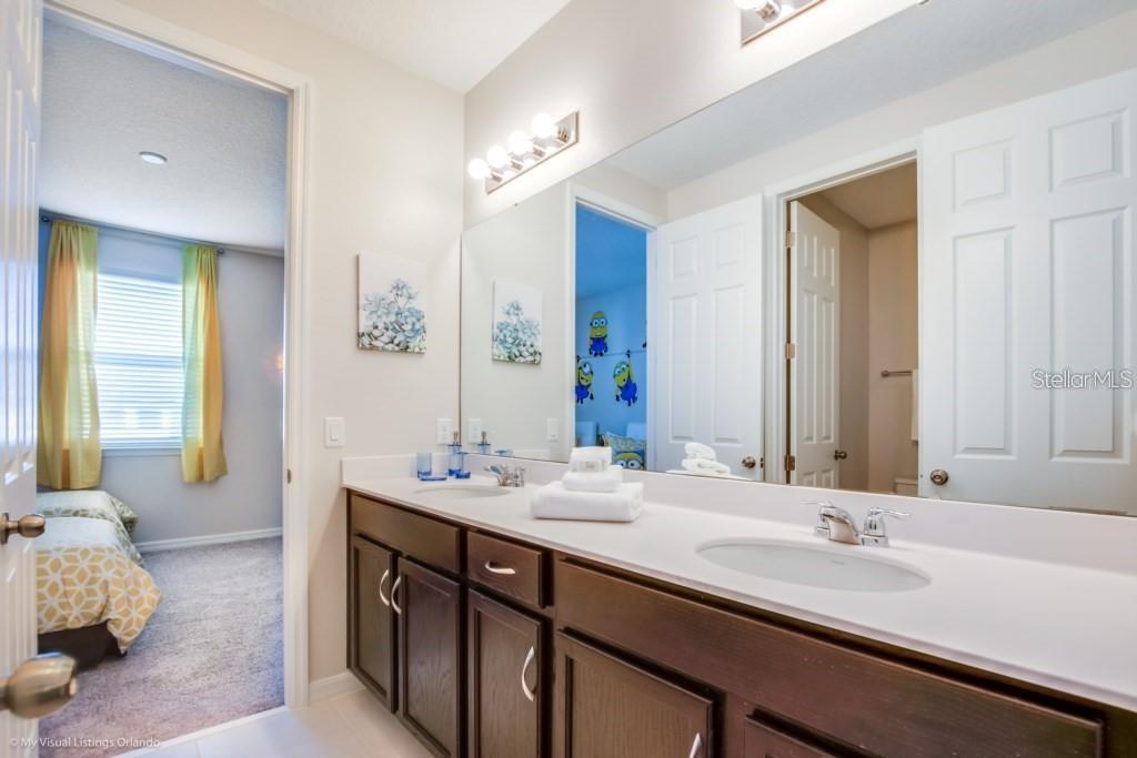 Image 38 of 60 For 9031 Pelican Cove Trace