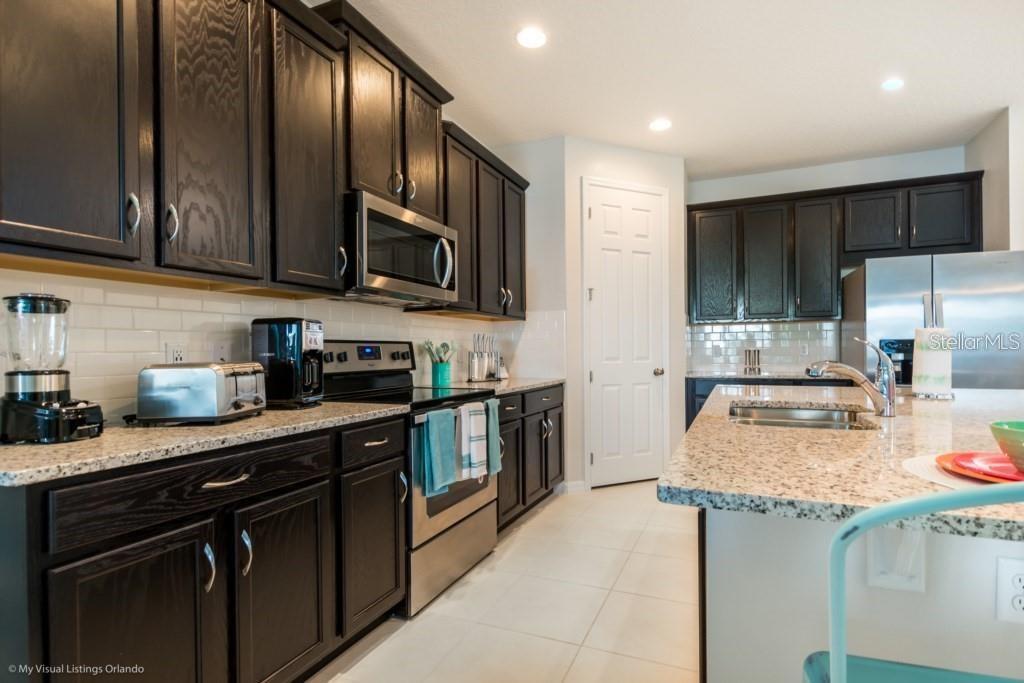 Image 6 of 60 For 9031 Pelican Cove Trace