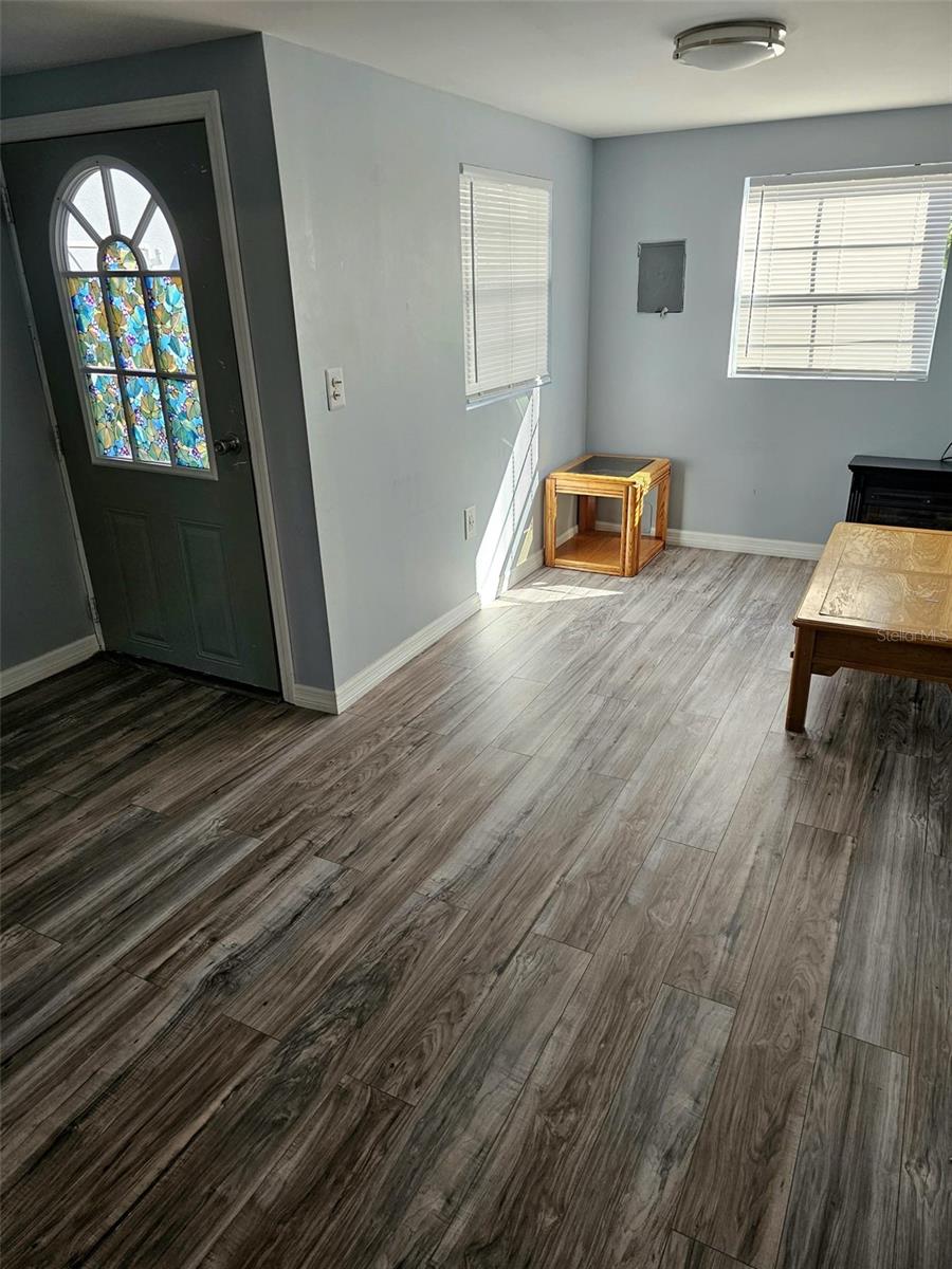 Image 14 of 15 For 20805a Sheldon Street