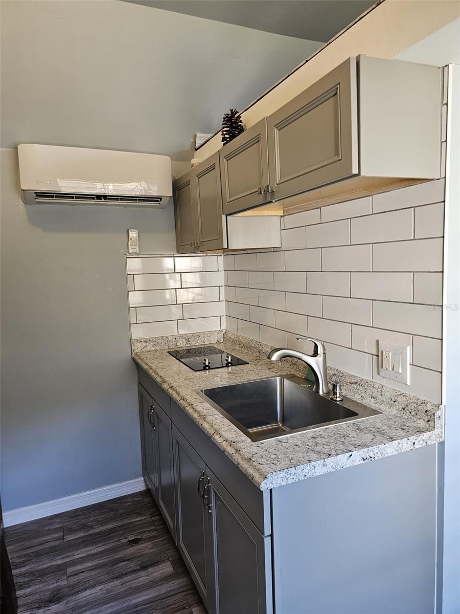 Image 8 of 15 For 20805a Sheldon Street