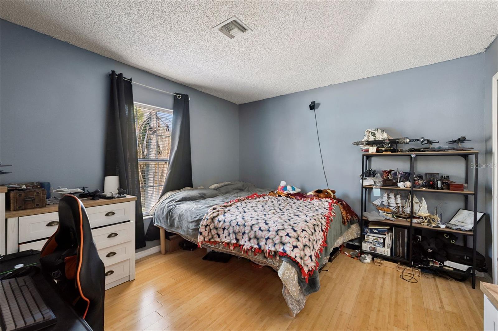 Image 16 of 33 For 1315 Falconwood Court